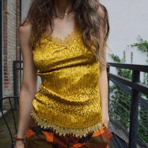 Komarov luxury silky pleated top yellow